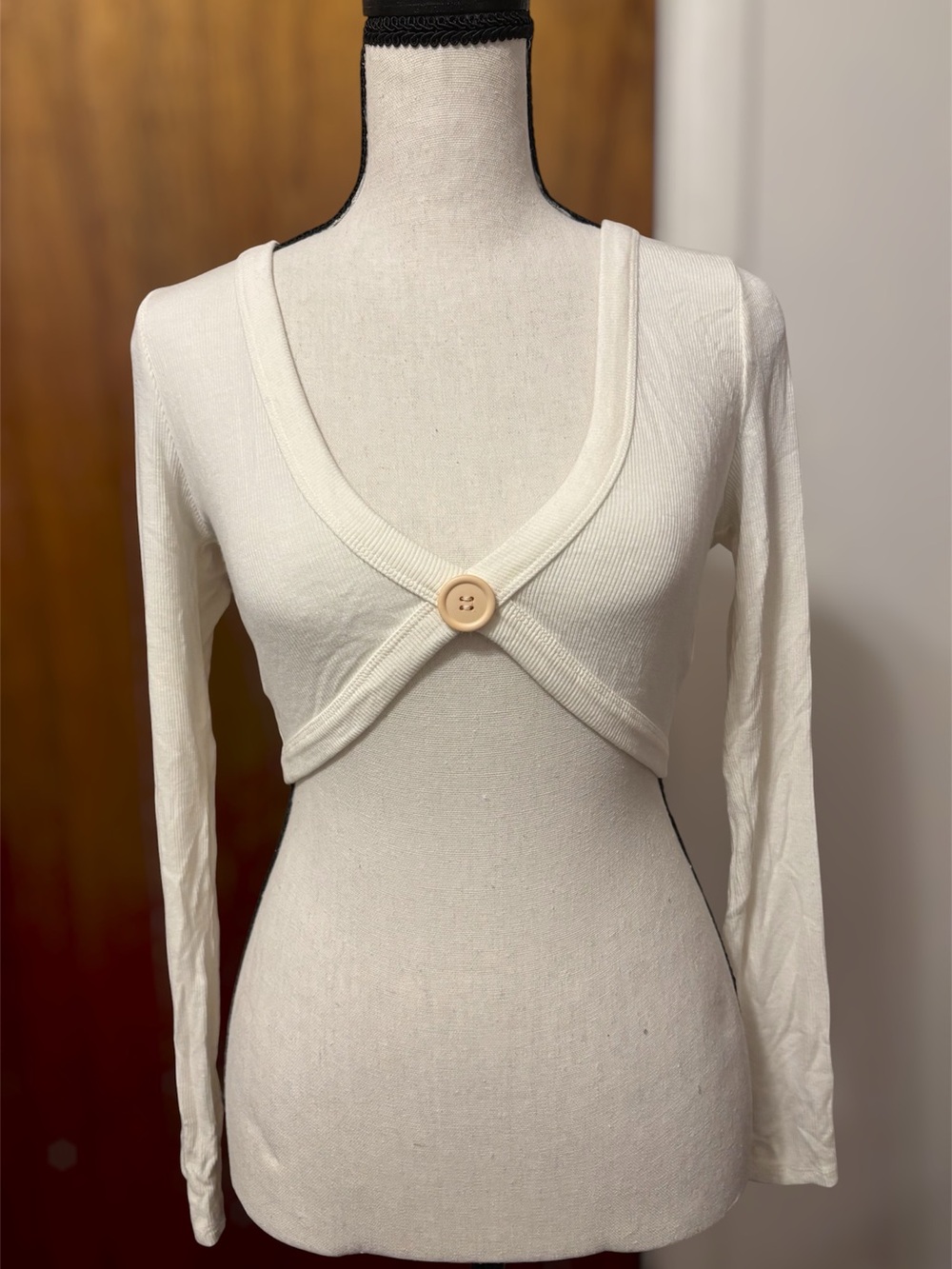 Fashion Nova Button Long Sleeve Crop Top